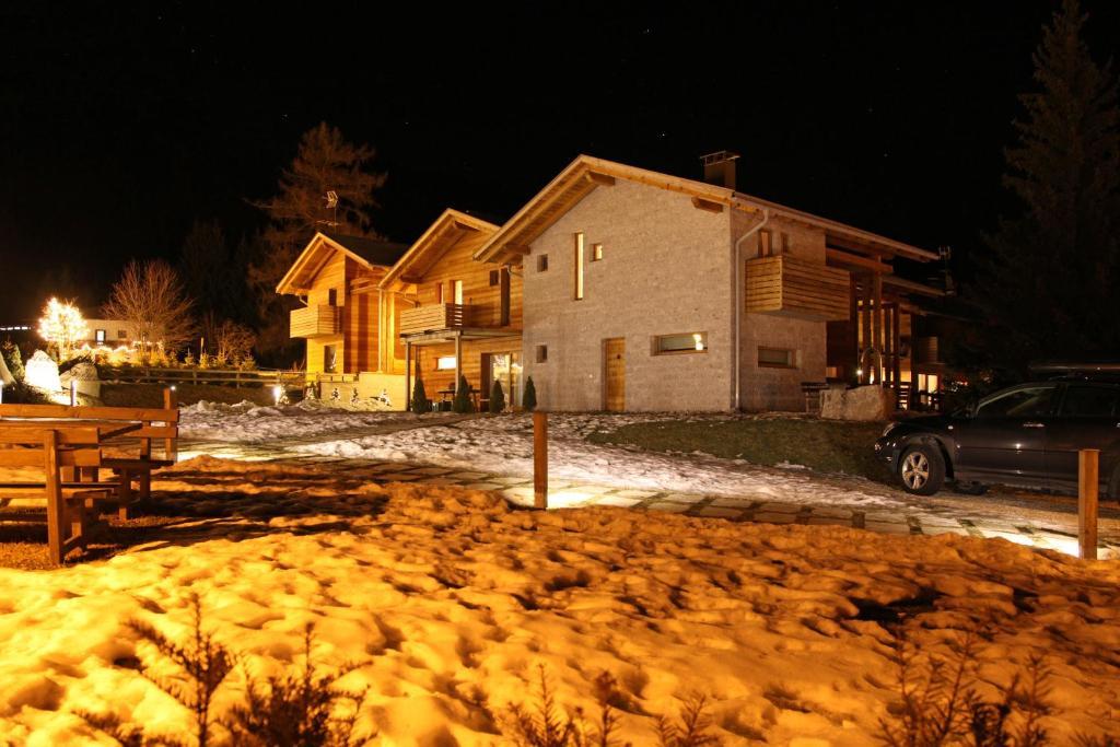 Baita Aurora Aparthotel Predazzo Kültér fotó